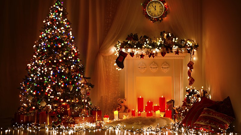 Sapin noel decoration guirlande cadeaux 1